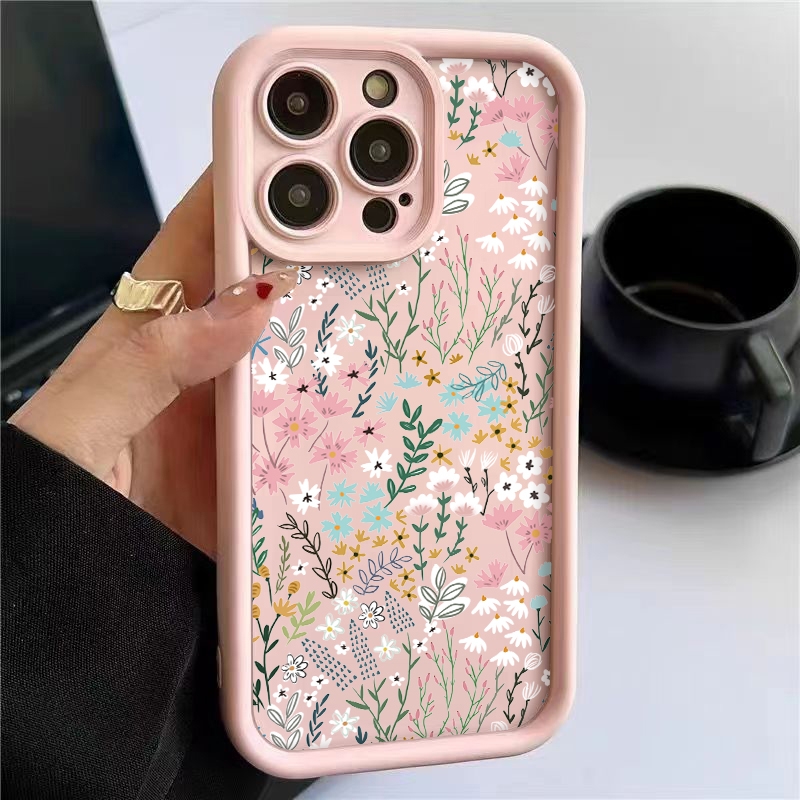 Phone Cases Iphone 13 - Capa Rosa com Estampa Floral de